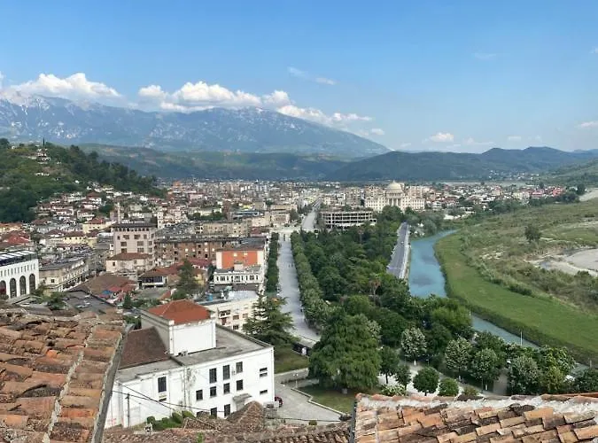 Aria Baci Konukevi