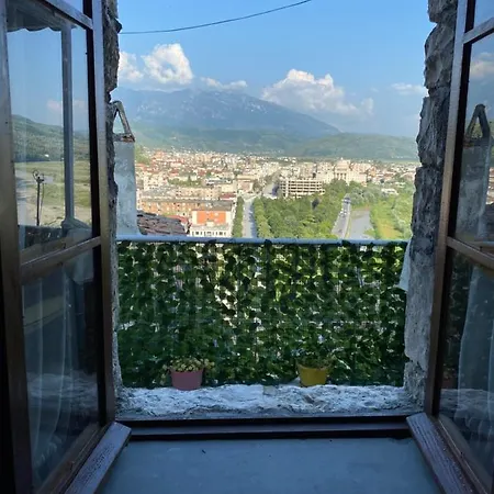 Aria Baci *