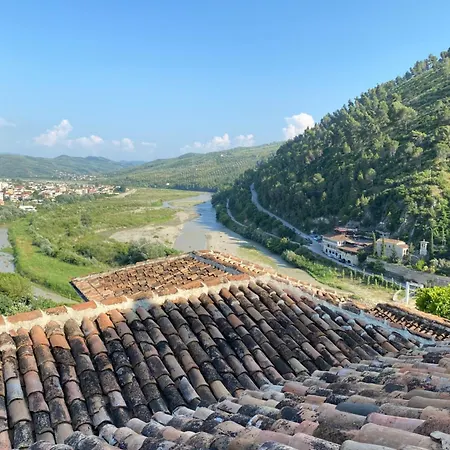 Aria Baci 3* Berat